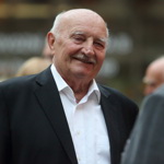 Herec Josef Somr uměl svého přísného otce rozplakat, a to když zdárně dokončil studia brněnské JAMU.