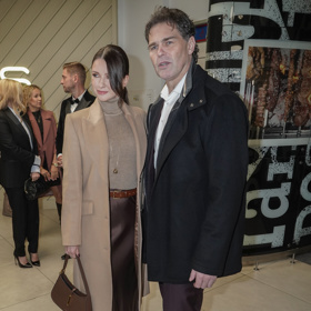 Elegantně a trendy tento pár působil i na podzim.