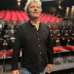 David Prachař aktuálně se svým Divadlem Verze zkouší novou hru Dědictví. 