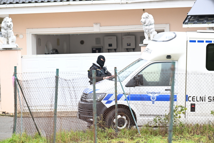 Zásah u Karlose Vémoly. 
