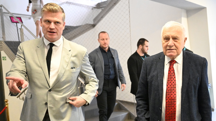 Filip Turek s Václavem Klausem.