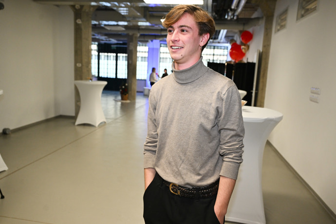 Max Dolanský na tiskové konferenci TV Nova.