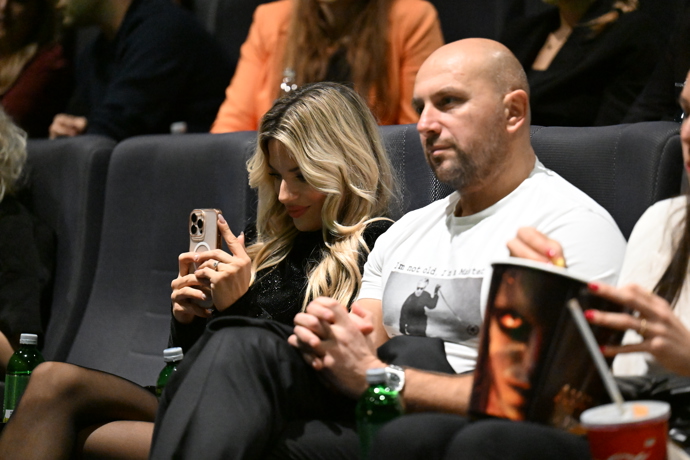 Eva Perkausová si večer zaznamenala.