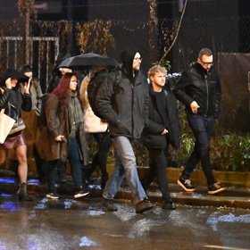 Účastníci Zrádců po skončení promítání zavítali na afterparty.