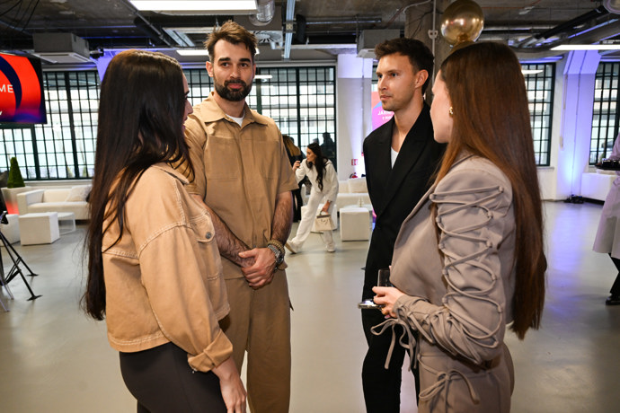 Veronika Beskydiarová a Adam Vacula se bavili s Petrem Havránekm a Gabrielou Gašpárovou.