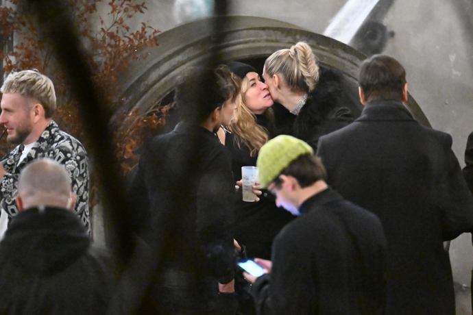 Mia Kirchnerová byla středem pozornosti.