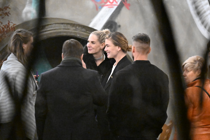 S Miou chtěl mluvit každý.