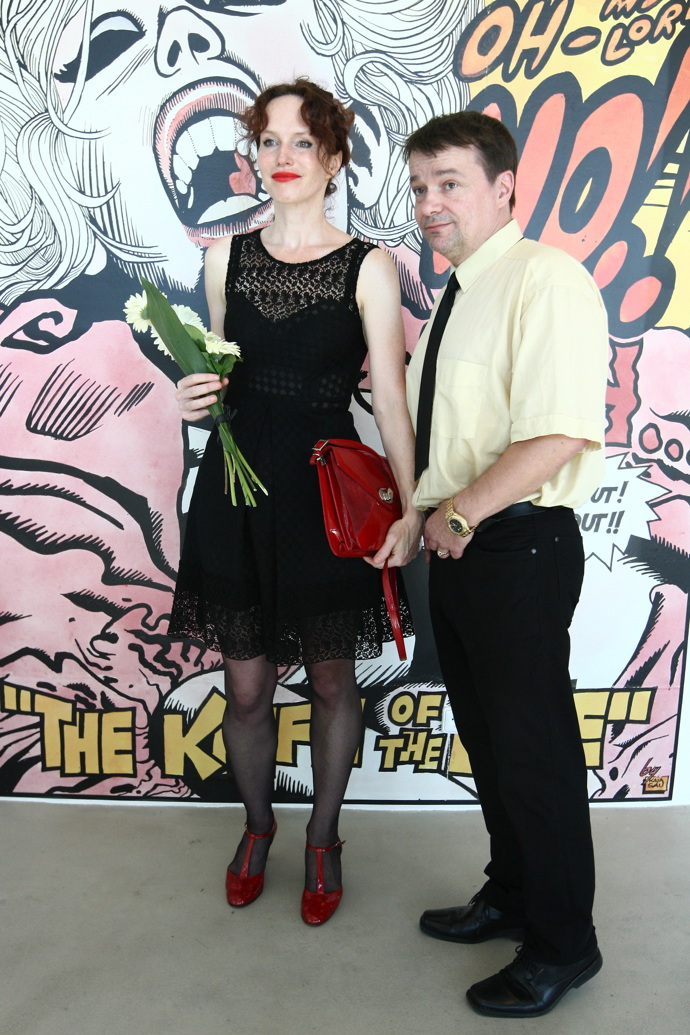 Samuel Saudek měl údajně Sáru Saudkovou napadnout a vyhrožovat ji zabitím.