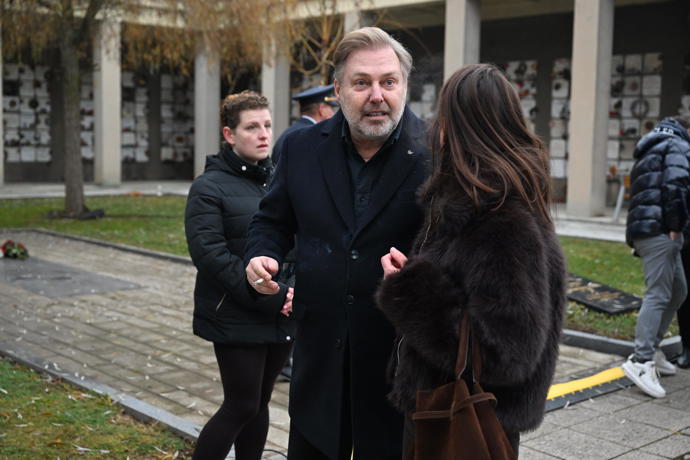 Roman Ondráček na pohřbu Patrika Hezuckého.