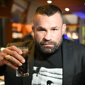 Bylo, ale vidět, že není ve své kůži.