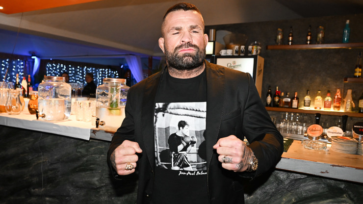 Karlos Vémola měl rád Jiřího Krampola. 