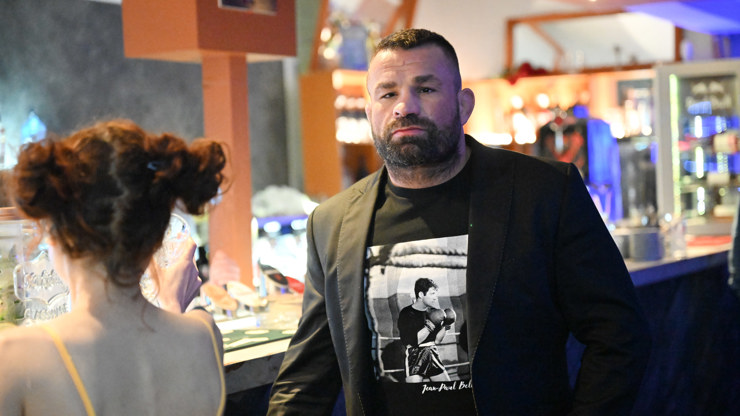 Karlos Vémola vypadal nervózně. 