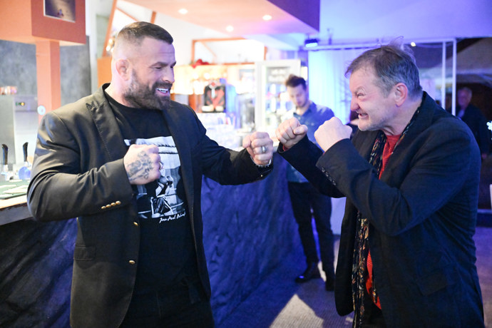 Karlos se potkal s legendárním boxerem.