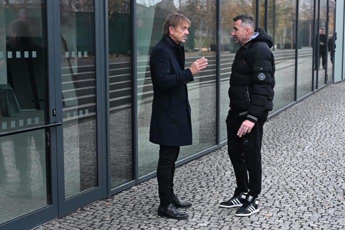 DJ Uwa byl také mezi smutečními hosty.