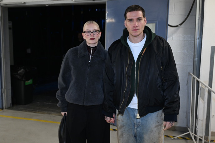 NobodyListen dorazil po boku své partnerky Annet X.