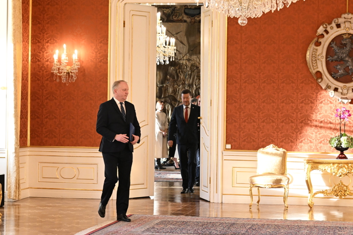 Prezident Petr Pavel jmenoval Andreje Babiše premiérem.