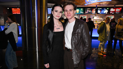 FOTO: Filip Antonio dorazil po boku krásné černovlásky.