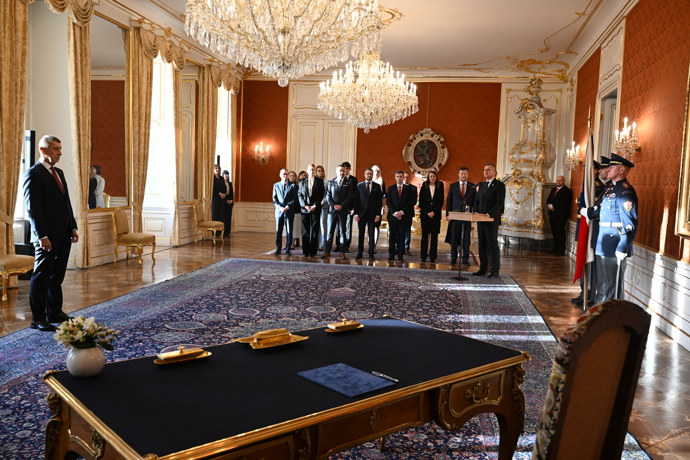 Prezident Petr Pavel jmenoval Andreje Babiše premiérem.