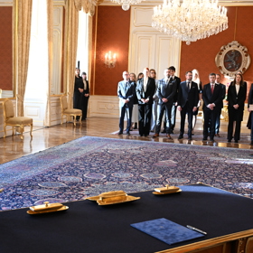 Prezident Petr Pavel jmenoval Andreje Babiše premiérem.