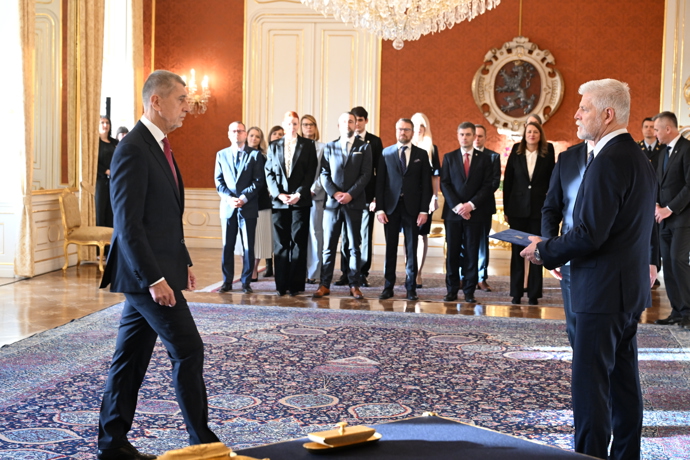 Prezident Petr Pavel jmenoval Andreje Babiše premiérem.