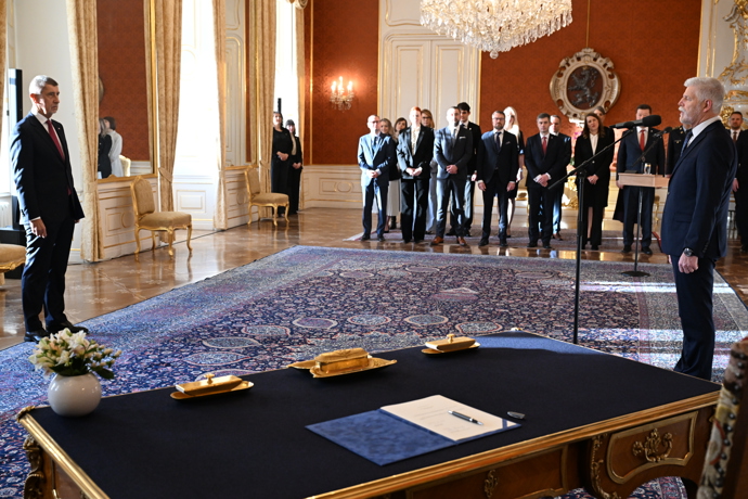 Prezident Petr Pavel jmenoval Andreje Babiše premiérem.