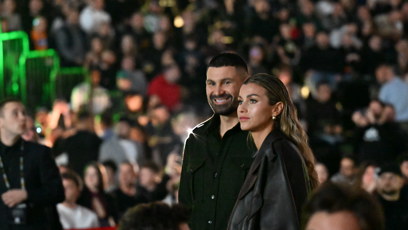 FOTO: Attila Végh dorazil se svou manželkou Natálií.