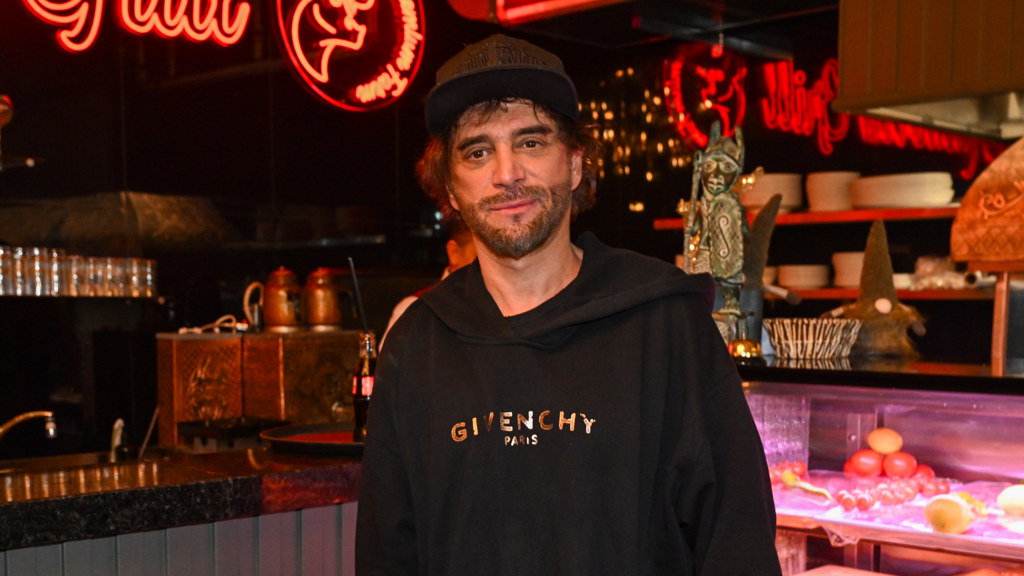 Sagvan Tofi působil pohuble.