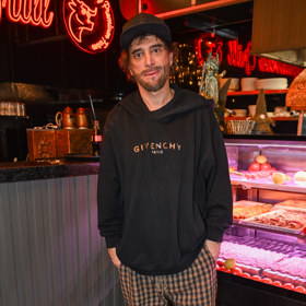 Zpěvák Sagvan Tofi.