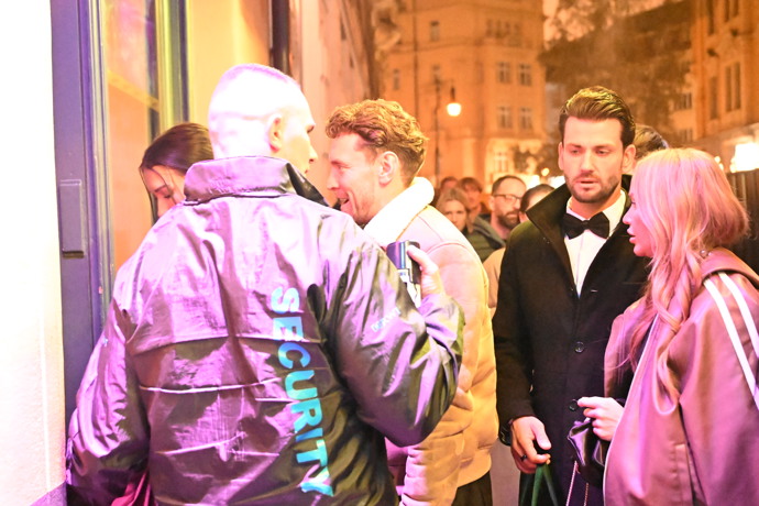 Kar na počest Patrika Hezuckého: Dorazily desítky známých osobností.