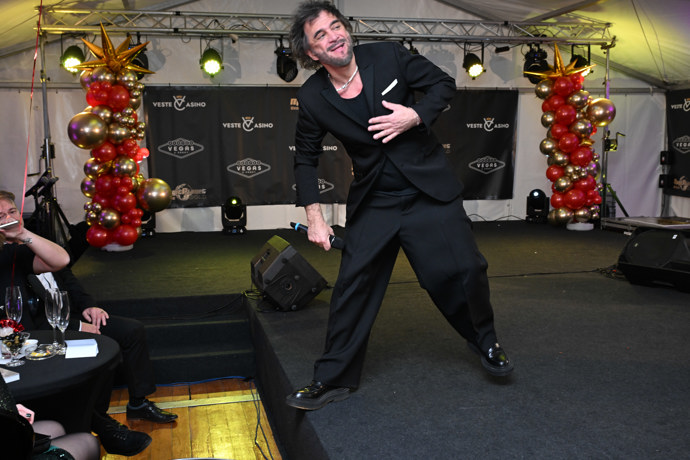 Energický Sagvan Tofi.