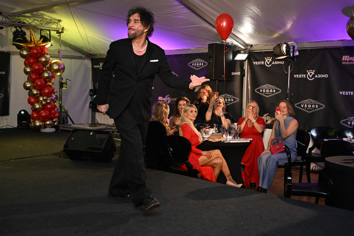 Vánoční večírek se vydařil.