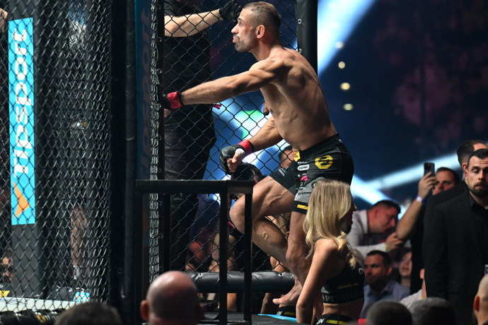 Ondřej Raška nastupuje do klece.