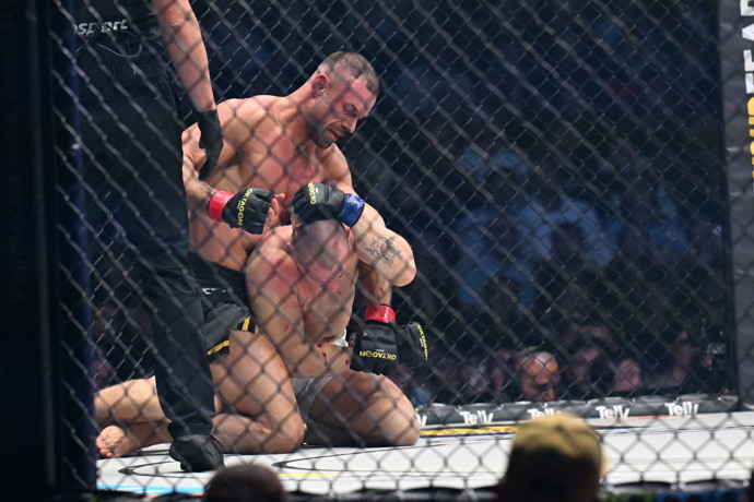 Ondřej Raška ukončil Pavla Tótha v prvním kole.