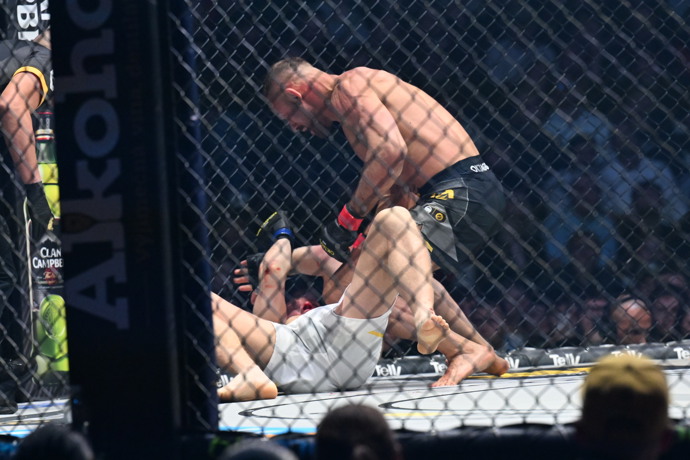 Raška si dominanci zjevně užíval.