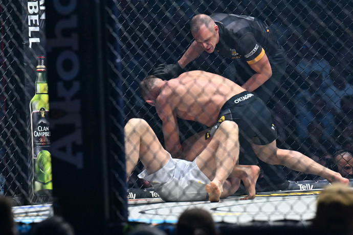 Raška čekal na signál.