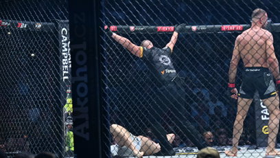 FOTO: Rozhodčí zápas ukončil na TKO.