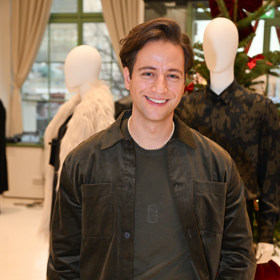 Zpěvák Milan Peroutka smutní, zemřela mu milovaná babička.