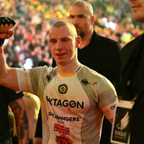 Pavel Tóth v zápase ustál několik tvrdých ran, na výhru to však nestačilo.