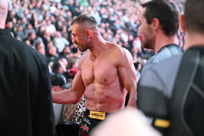 Ondřej Raška se po zápase zdravil s fanoušky.