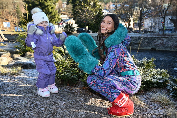 Nikol Švantnerová s dcerou.