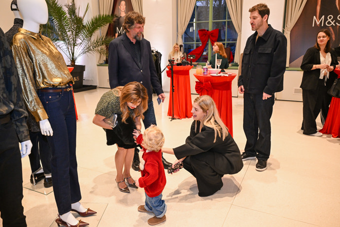 Dcera Říbalových se pozdravila s herečkou Danou Morávkovou.