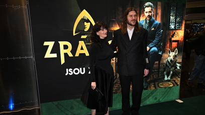 FOTO: Marcell dorazil do kina Lucerna v doprovodu manželky Lindy.