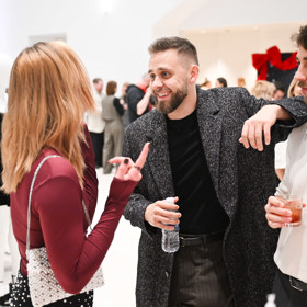 Vincent měl v kalhotech záhadnou bouli.