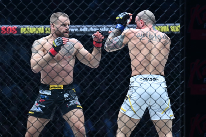 Robert Pukač a Patrik Kincl během zápasu.