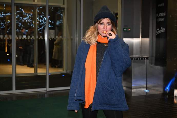 Emma Smetana se občerstvila.