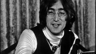 Výročí smrti Johna Lennona: Jeho vrahovi Marku Chapmanovi vadilo, že se povyšuje nad Ježíše