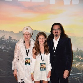 Vychovali spolu také Peggyna syna Adama, který jim dal krásnou vnučku Normandii (na snímku). Jedináček Leo má tedy nevlastní neteř.