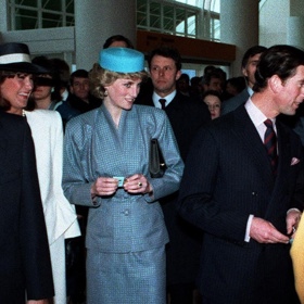 Pillbox tvar kloboučku nosila už princezna Diana. 