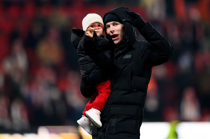 Lukáš Provod s dcerou Leou, která se narodila před rokem. 