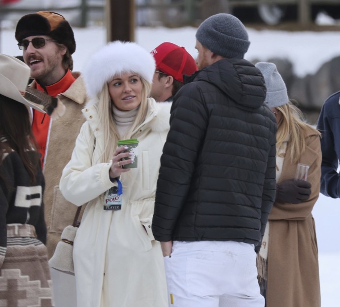 Princ Harry s neznámou blondýnkou v Aspenu. 